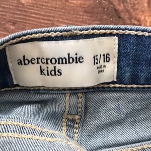 abercrombie kids Bottoms - Abercrombie Kids Jean Shorts Lace trim 15/16 abercrombie kids Bottoms - Abercrombie Kids Jean Shorts Lace trim 15/16